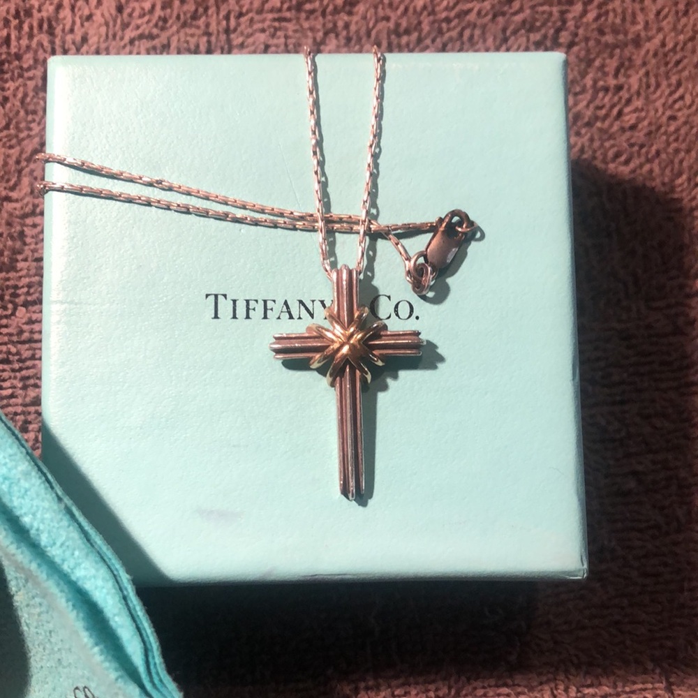 Gold 18 k & sterling silver Tiffany & Co Christian cross, box & flannel pouch
